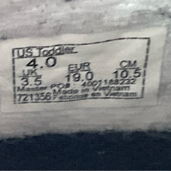 Vans and Croc Toddler shoe lot of three size 4 & 6 - Picture 11 of 13